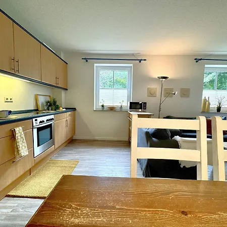 Birkenhof App 28, Backbord *